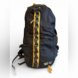 Mountain Hardwear Black Backpack Daypack Hiking Climbing Pack